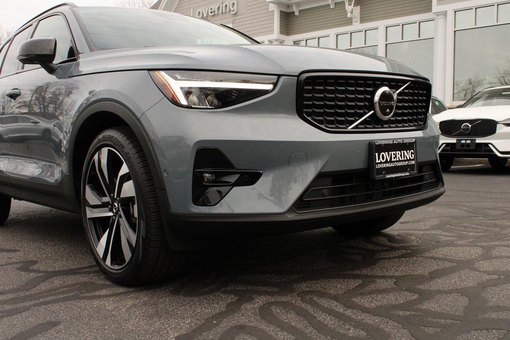 used 2023 Volvo XC40 car, priced at $33,556