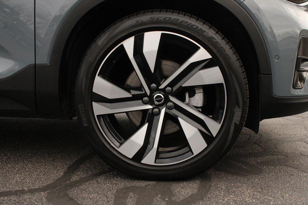 used 2023 Volvo XC40 car, priced at $33,556