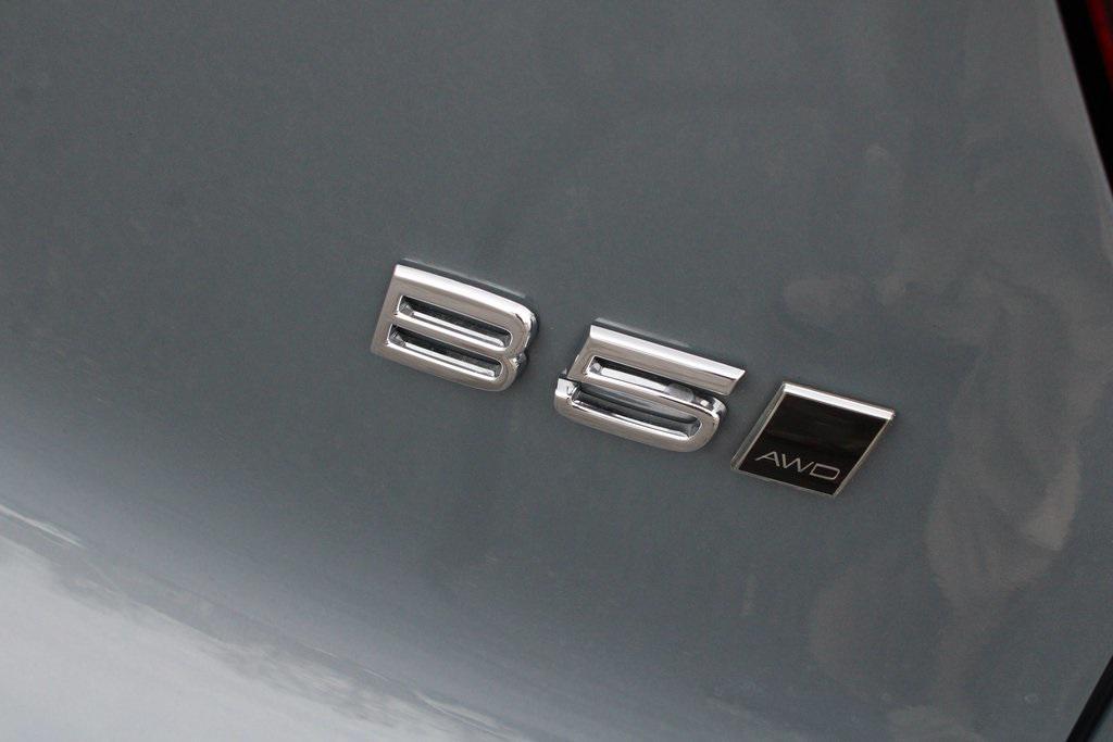 used 2023 Volvo XC40 car, priced at $33,556