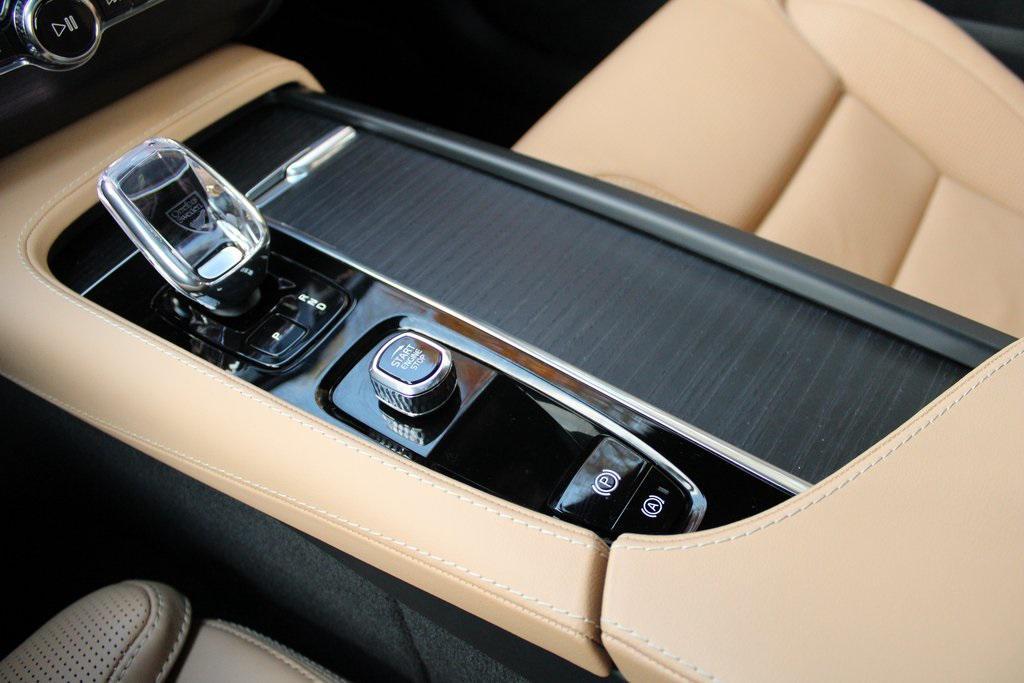 used 2024 Volvo XC90 Recharge Plug-In Hybrid car, priced at $55,530