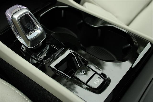 new 2025 Volvo XC40 car, priced at $49,810