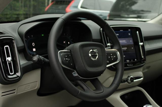 new 2025 Volvo XC40 car, priced at $49,810