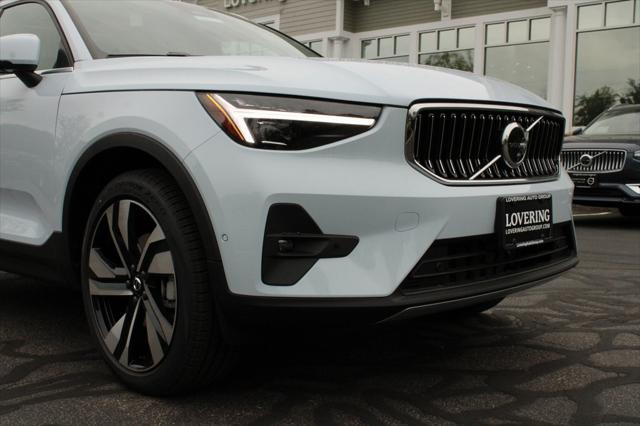 new 2025 Volvo XC40 car, priced at $49,810