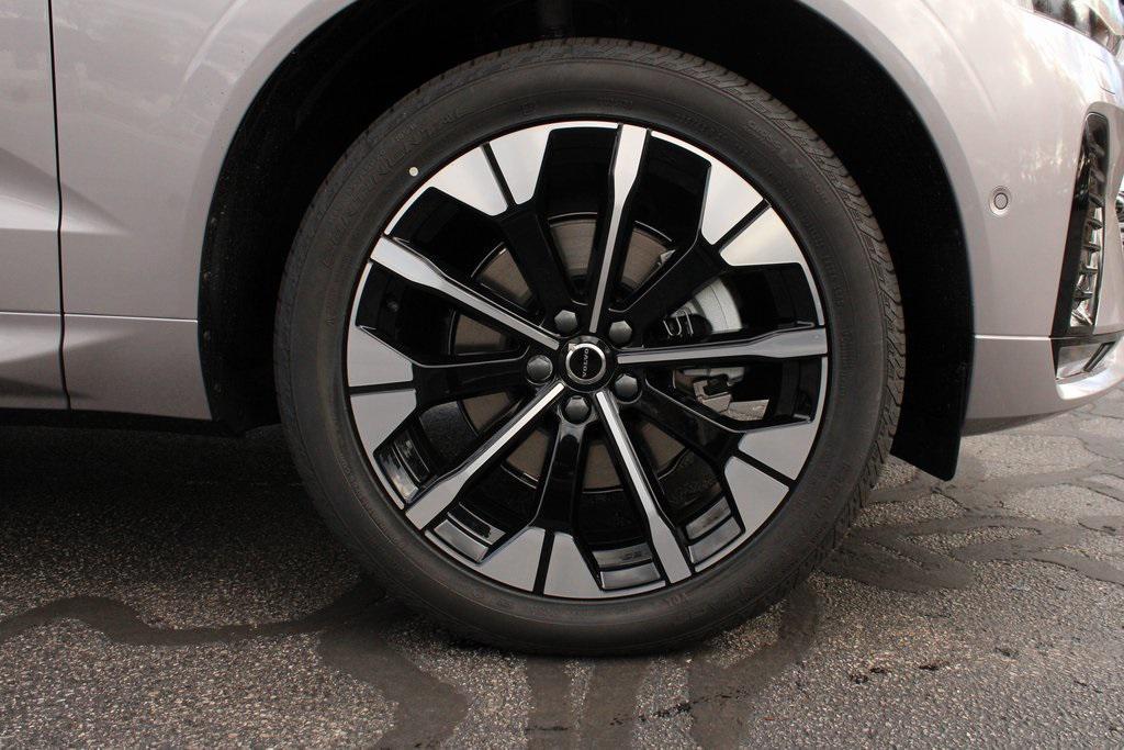 new 2026 Volvo XC60 car, priced at $57,985