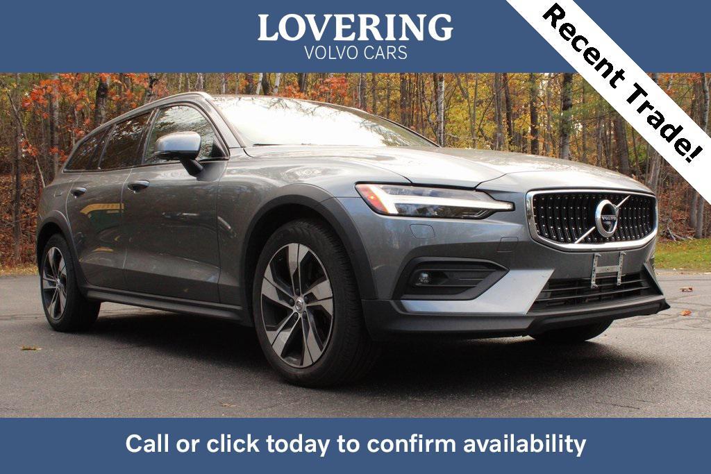 used 2020 Volvo V60 Cross Country car, priced at $30,553