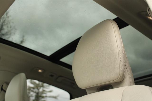 new 2025 Volvo XC60 car, priced at $51,075