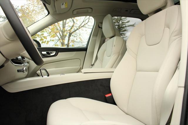 new 2025 Volvo XC60 car, priced at $51,075