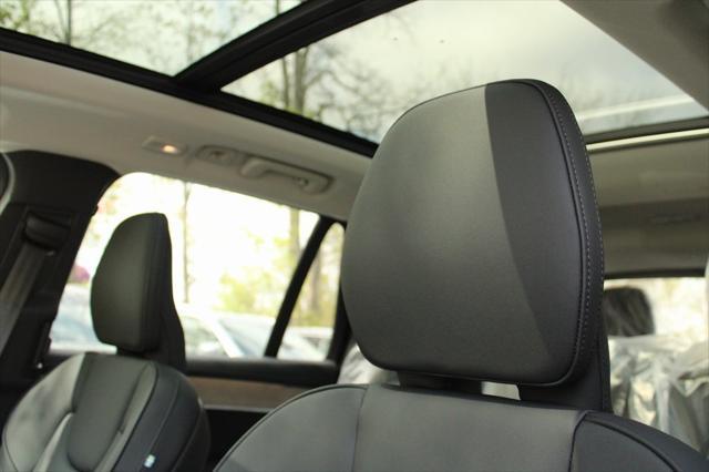 new 2025 Volvo XC90 car, priced at $66,245