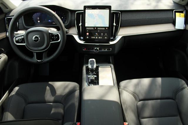 new 2025 Volvo XC90 car, priced at $66,245