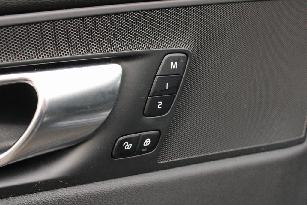 used 2025 Volvo XC60 car, priced at $37,791