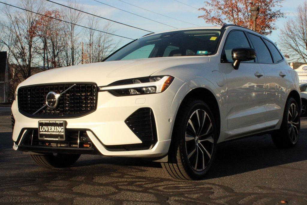 used 2023 Volvo XC60 Recharge Plug-In Hybrid car, priced at $39,166