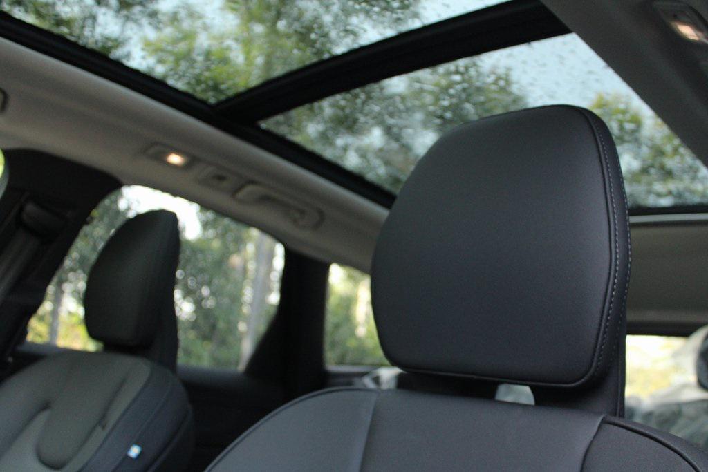 new 2026 Volvo XC60 car, priced at $57,985