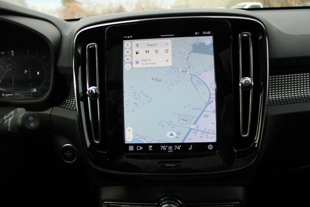 used 2025 Volvo XC40 car, priced at $34,789