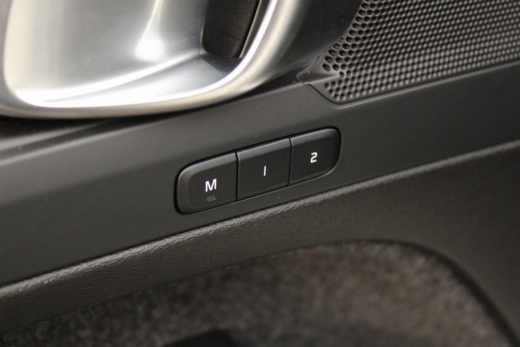 used 2025 Volvo XC40 car, priced at $34,789