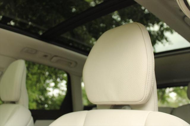 used 2022 Volvo XC60 car, priced at $36,380