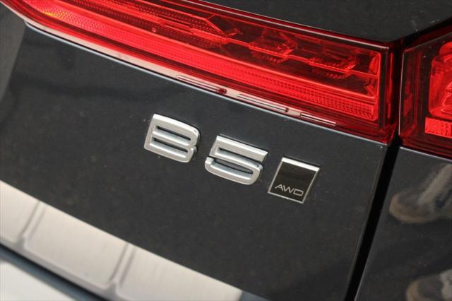 used 2022 Volvo XC60 car, priced at $36,380