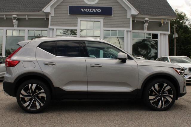 new 2025 Volvo XC40 car, priced at $52,035