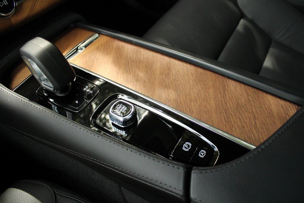 used 2024 Volvo XC90 Recharge Plug-In Hybrid car, priced at $52,940
