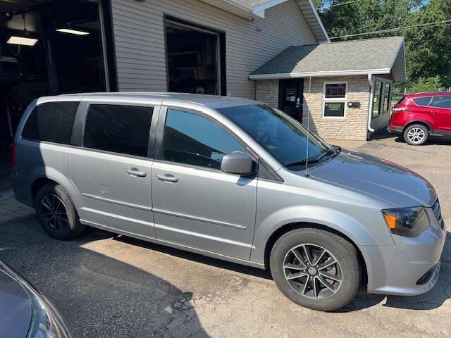 used 2016 Dodge Grand Caravan car, priced at $11,700