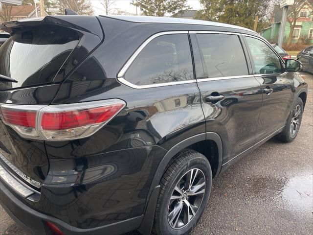 used 2016 Toyota Highlander car, priced at $20,900