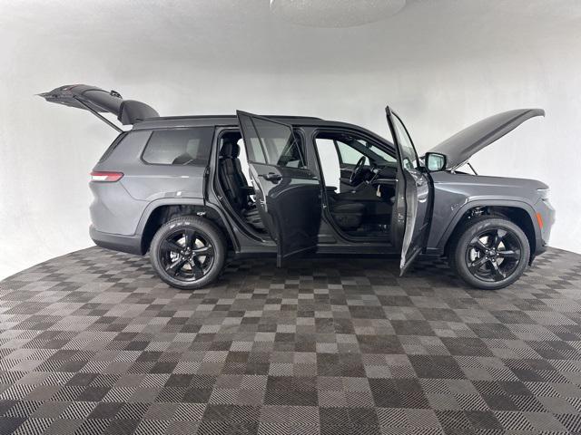 new 2025 Jeep Grand Cherokee L car, priced at $49,000