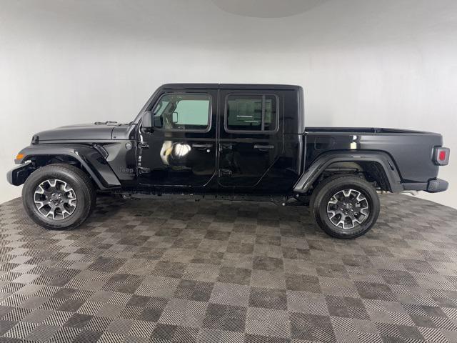 new 2025 Jeep Gladiator car, priced at $47,500