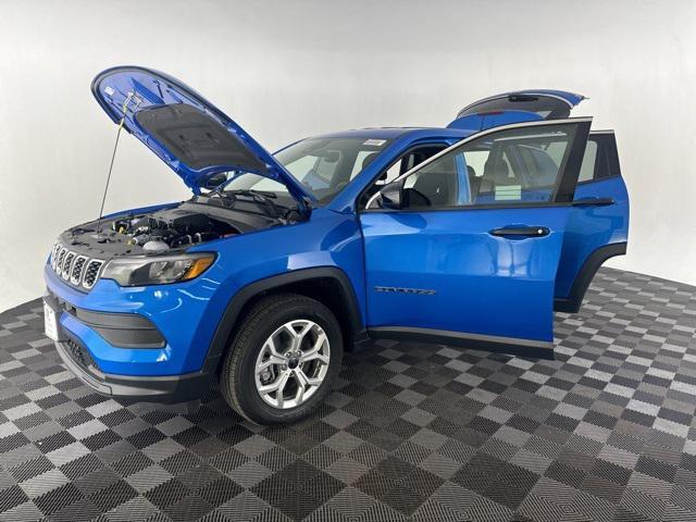 new 2025 Jeep Compass car, priced at $24,000