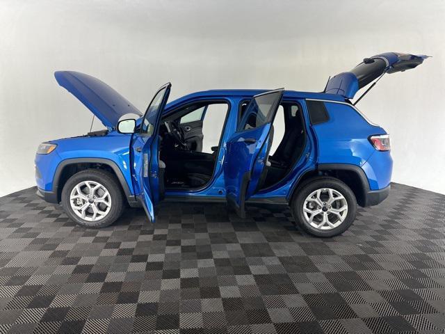 new 2025 Jeep Compass car, priced at $24,000