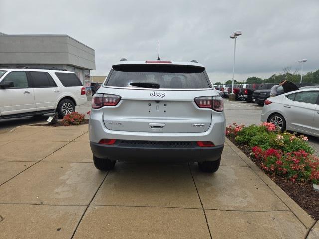 new 2025 Jeep Compass car, priced at $27,923