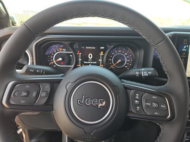 new 2025 Jeep Gladiator car, priced at $45,948