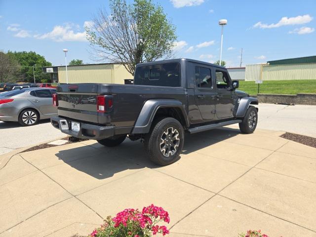 new 2025 Jeep Gladiator car, priced at $45,948