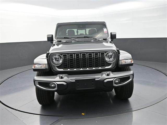 new 2025 Jeep Gladiator car, priced at $47,450