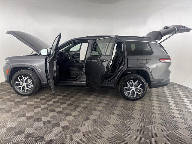 new 2025 Jeep Grand Cherokee L car, priced at $43,500