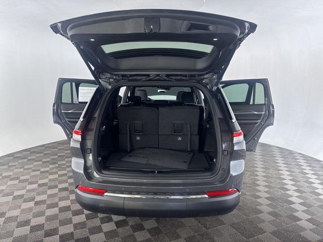 new 2025 Jeep Grand Cherokee L car, priced at $43,500