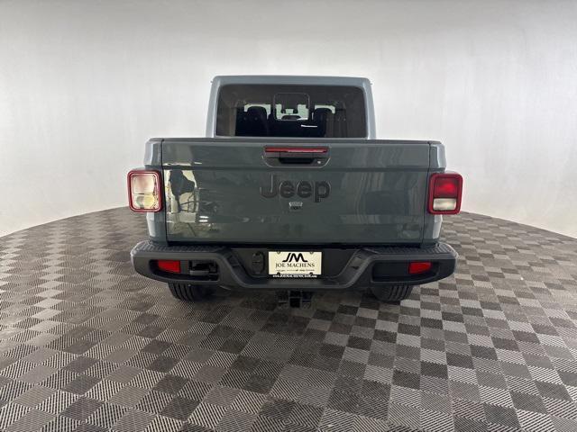 new 2025 Jeep Gladiator car, priced at $47,250