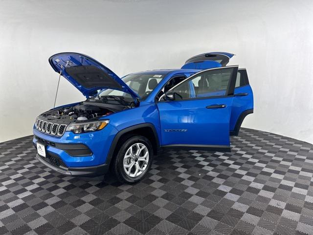 new 2025 Jeep Compass car, priced at $24,000