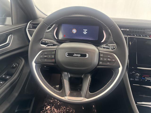 new 2025 Jeep Grand Cherokee car, priced at $38,250