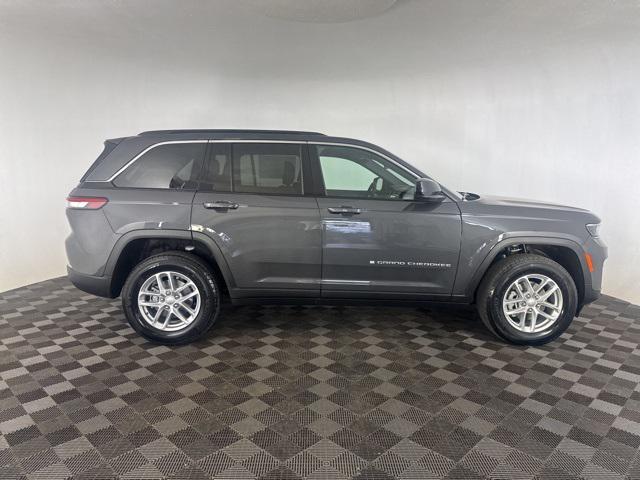 new 2025 Jeep Grand Cherokee car, priced at $38,250