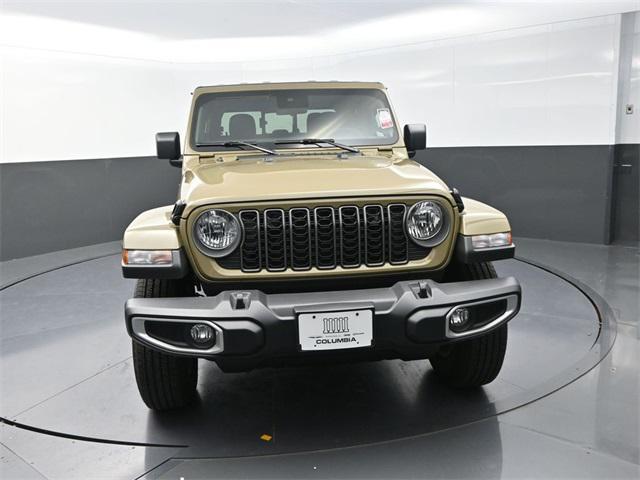 new 2025 Jeep Gladiator car, priced at $44,450