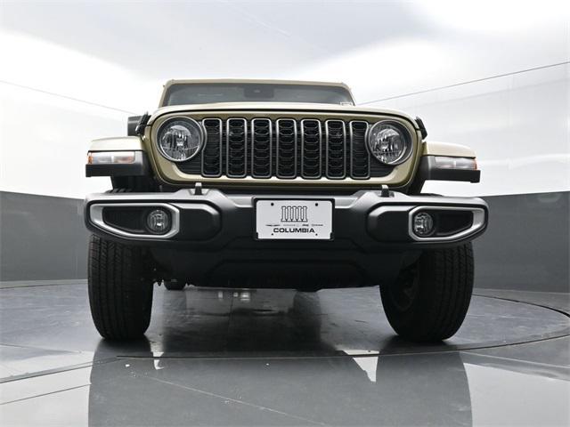 new 2025 Jeep Gladiator car, priced at $44,450