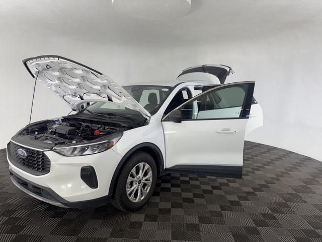 used 2023 Ford Escape car, priced at $21,500