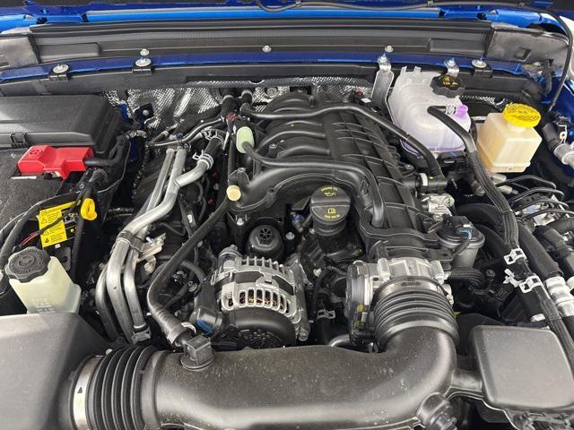 new 2025 Jeep Gladiator car, priced at $43,582