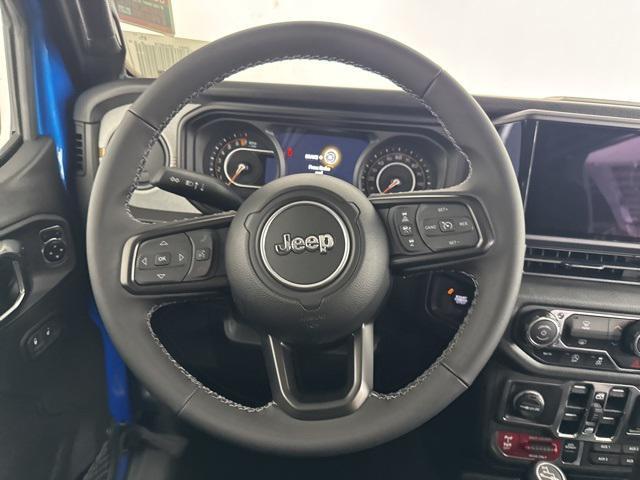 new 2025 Jeep Gladiator car, priced at $43,582