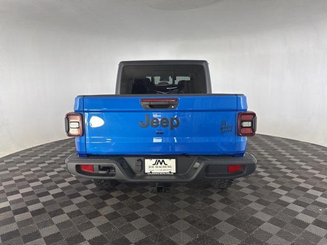 new 2025 Jeep Gladiator car, priced at $43,582