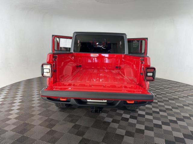 new 2024 Jeep Gladiator car, priced at $51,371