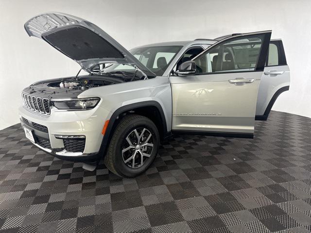 new 2025 Jeep Grand Cherokee L car, priced at $41,500