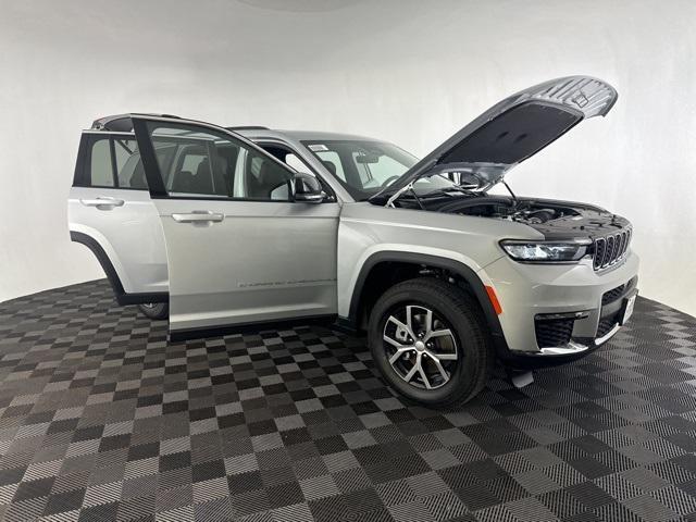 new 2025 Jeep Grand Cherokee L car, priced at $41,500