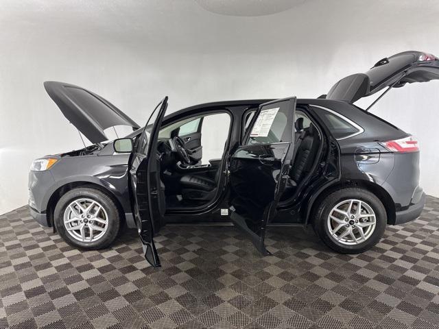used 2024 Ford Edge car, priced at $27,500