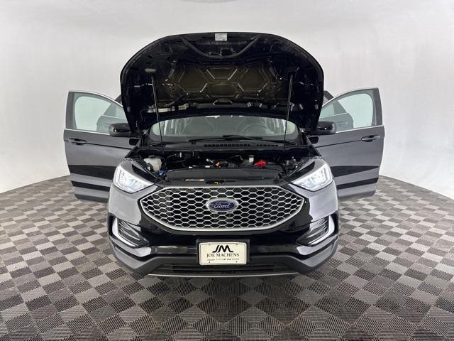 used 2024 Ford Edge car, priced at $27,500