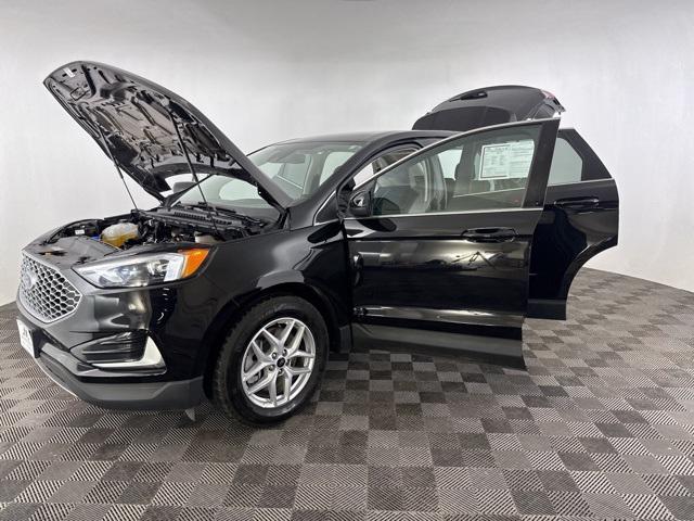 used 2024 Ford Edge car, priced at $27,500